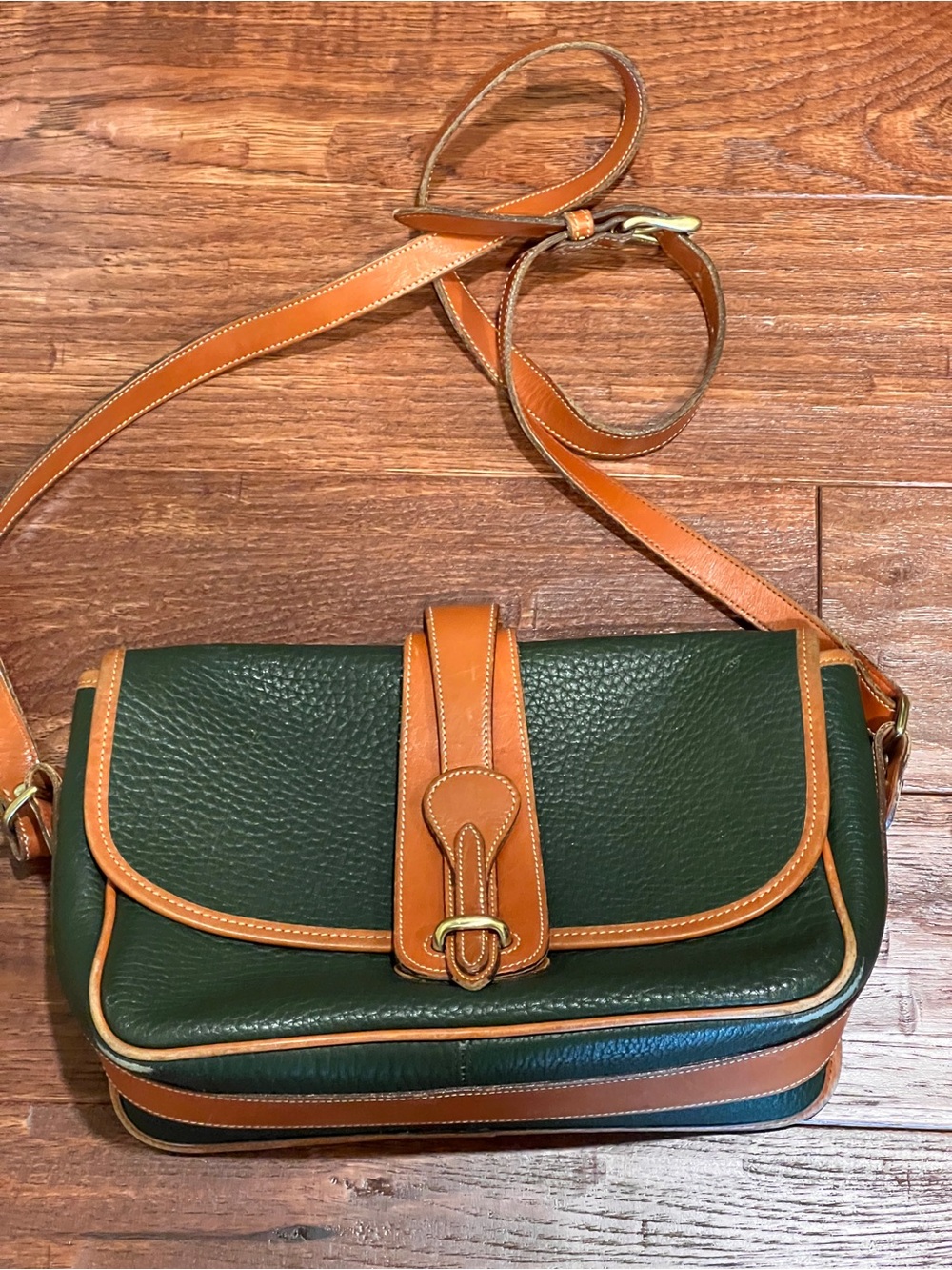 Vintage green Dooney and Bourke equestrian cross body